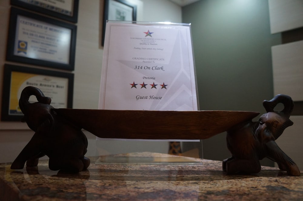 Фото 314 on Clark Guest House