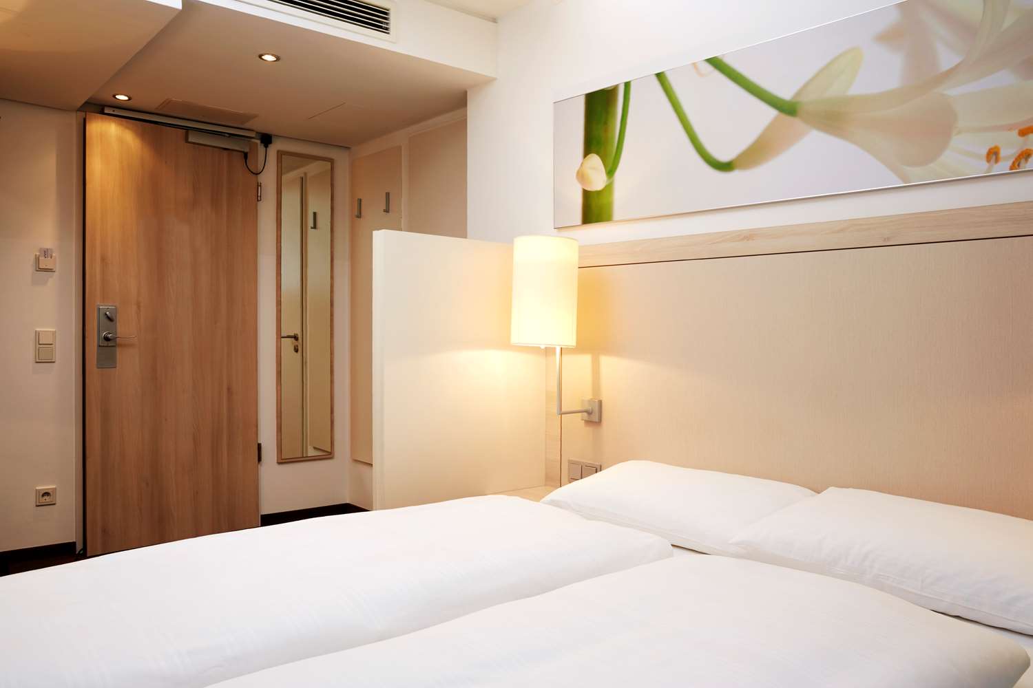 Фото H+ Hotel München