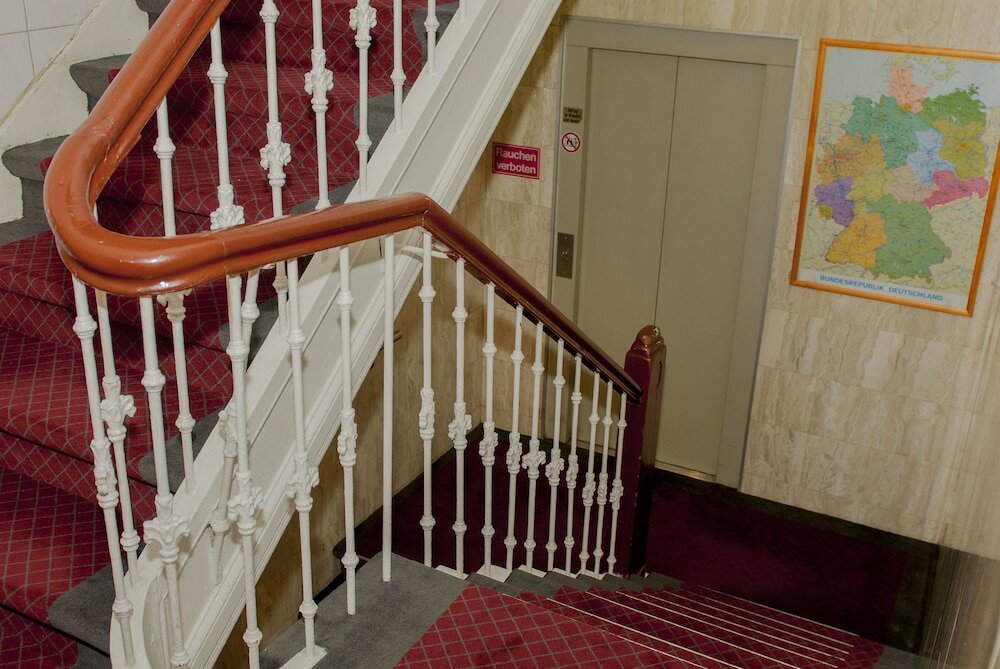 Фото Hotel Lumen am Hauptbahnhof