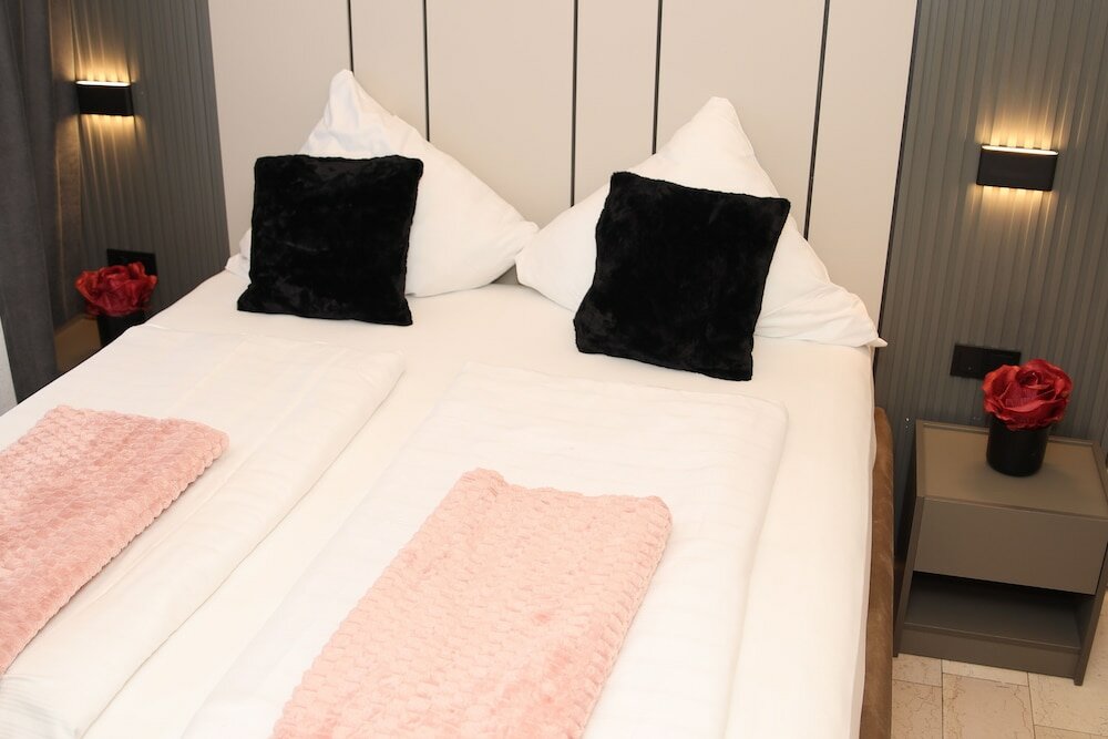 Фото Отель Hafez Bad Salzuflen