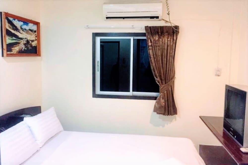 Фото Golden Bee PhiPhi 