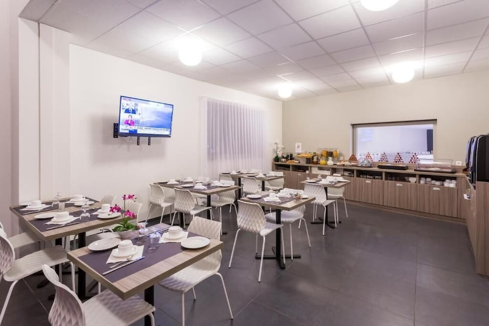 Фото Appart Hotel Elypseo Strasbourg Port