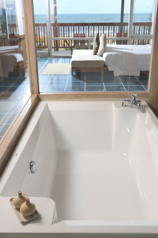 Фото Jetwing Blue