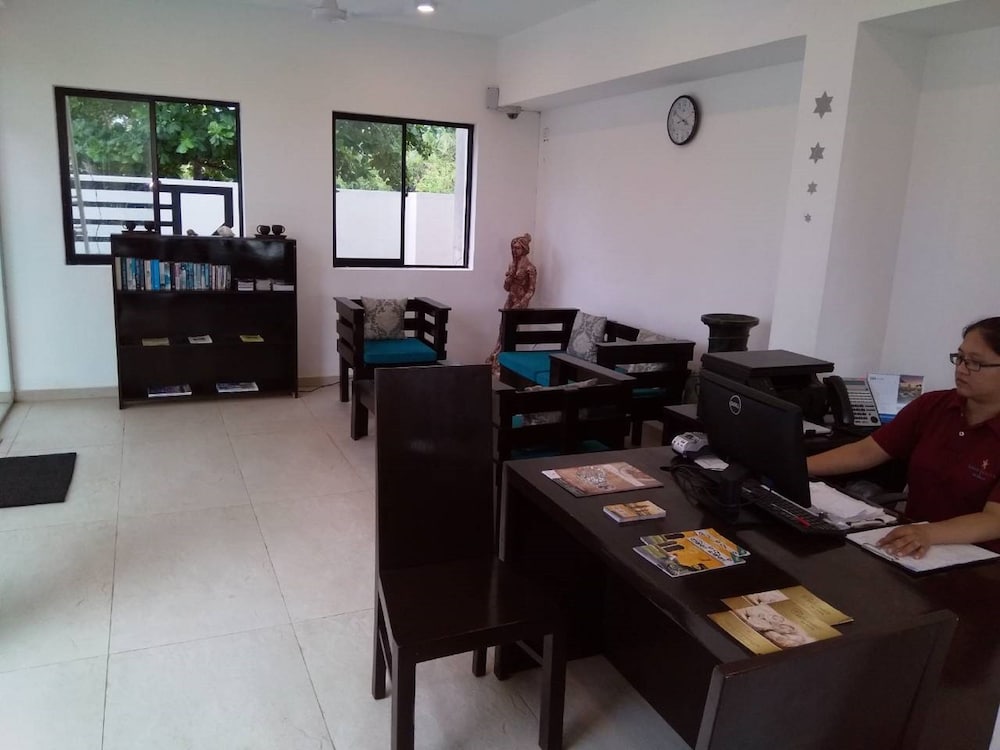 Фото Amagi Beach Hotel Marawila