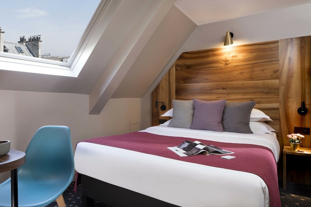 Фото Maxim Folies