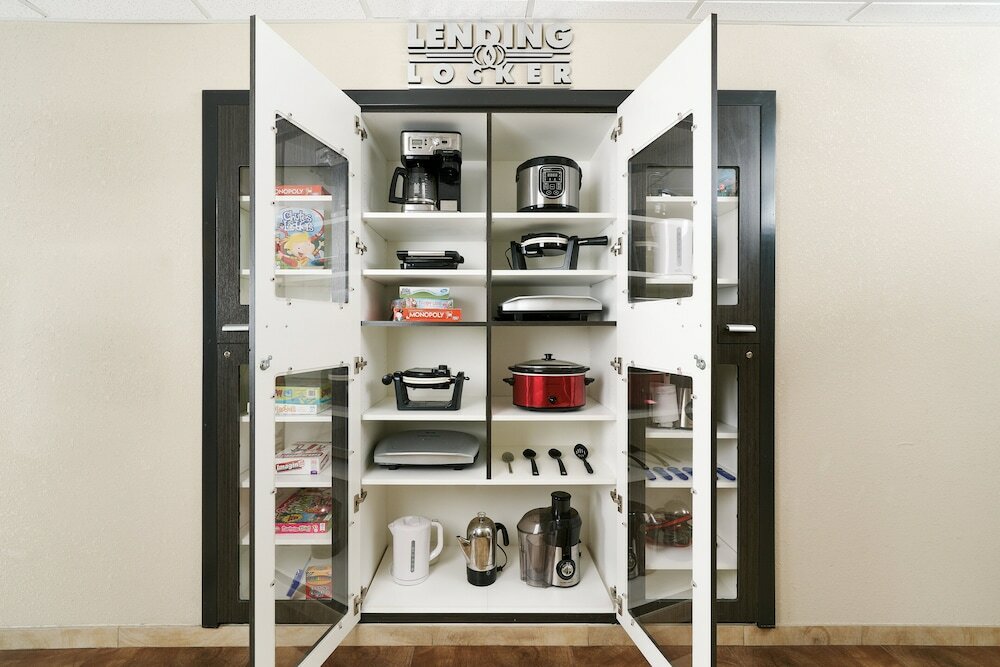 Фото Candlewood Suites Boise Towne Square