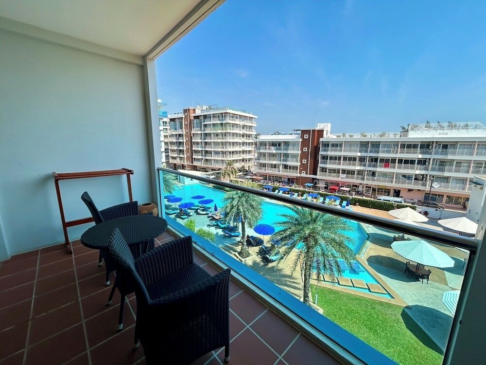 Фото GrandBlue Resort