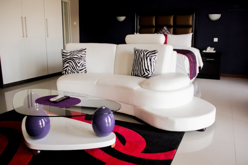 Фото Nomad's Court Lodge