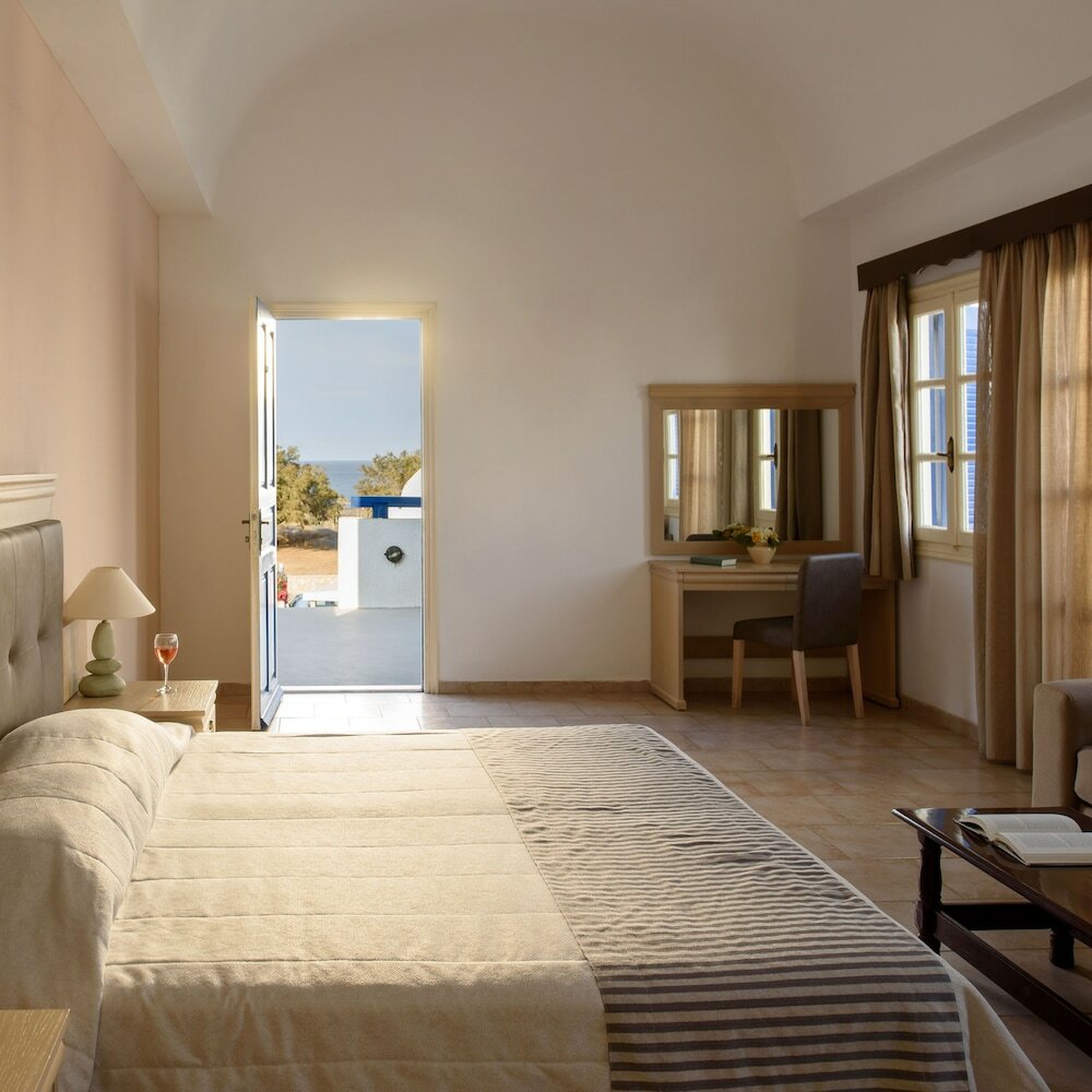 Фото Scorpios Beach Santorini