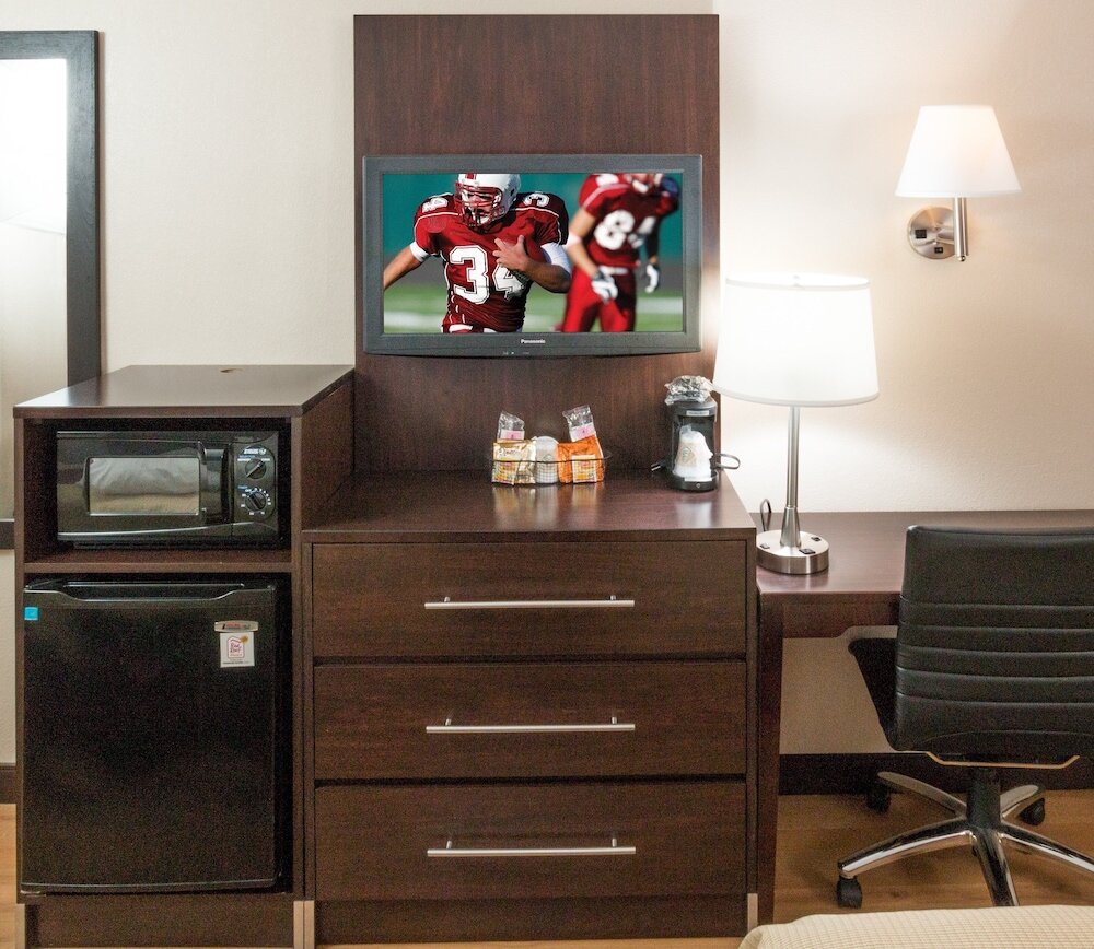 Фото Red Roof Inn Plus+ South Deerfield – Amherst