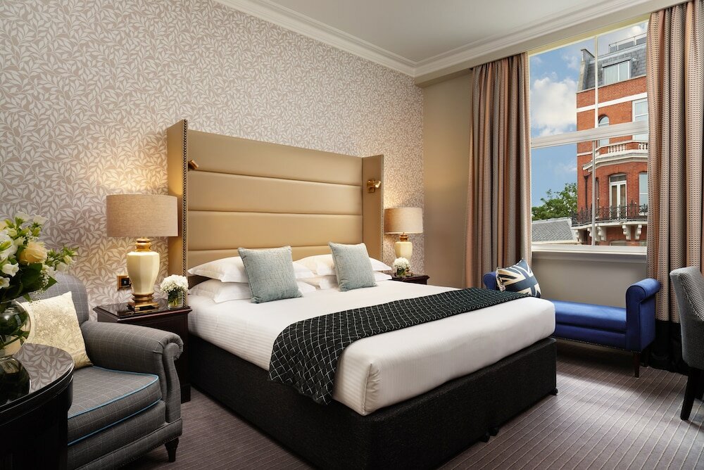 Фото The Bailey's Hotel London