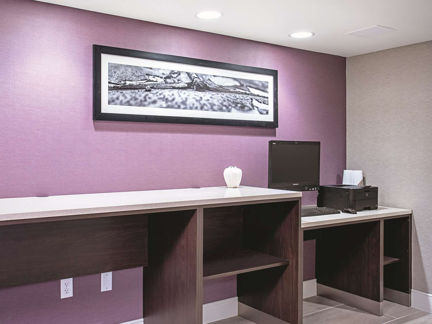 Фото La Quinta Inn & Suites by Wyndham Baltimore N White Marsh