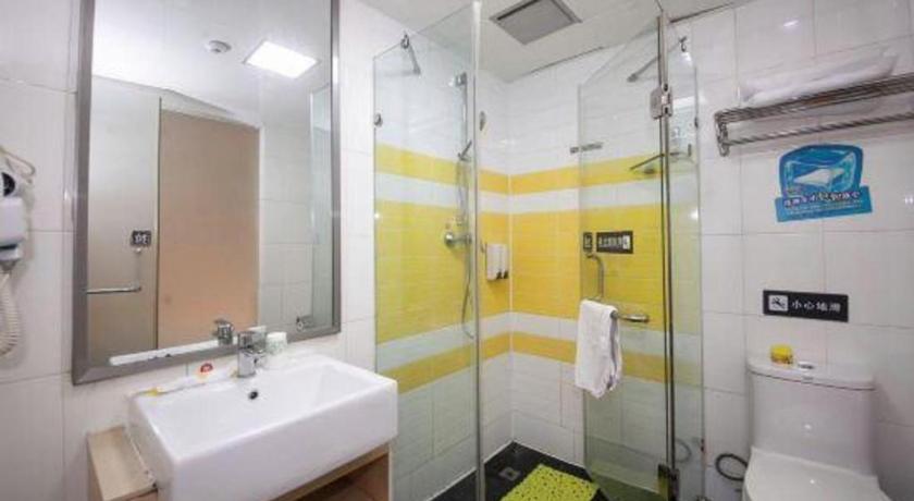 Фото 7 Days Inn Guangzhou Zhongshan 1st Overpass Branch