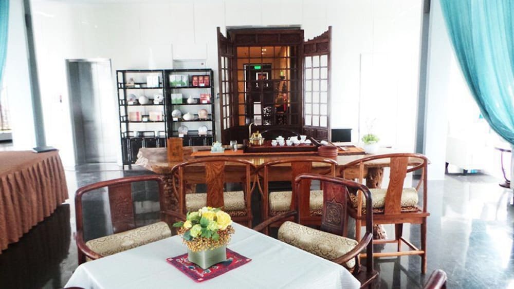 Фото Hotel MoMc Beijing