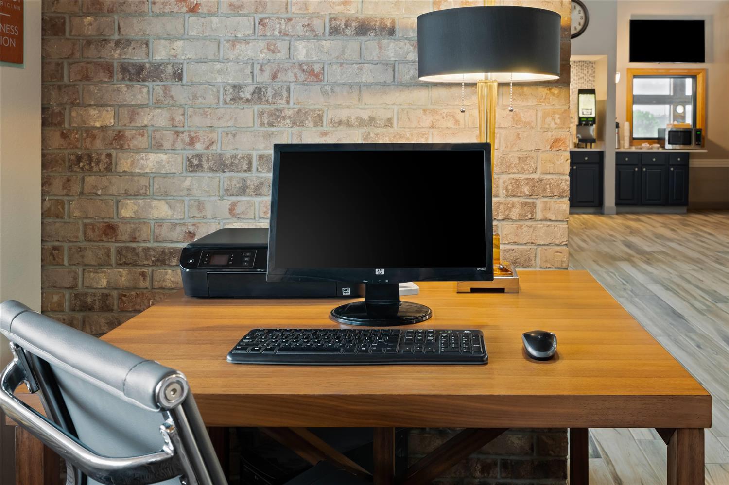 Фото AmericInn by Wyndham Bismarck