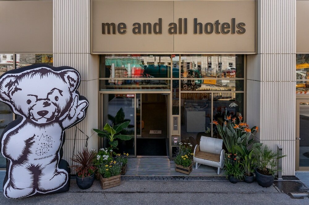 Фото отеля 1