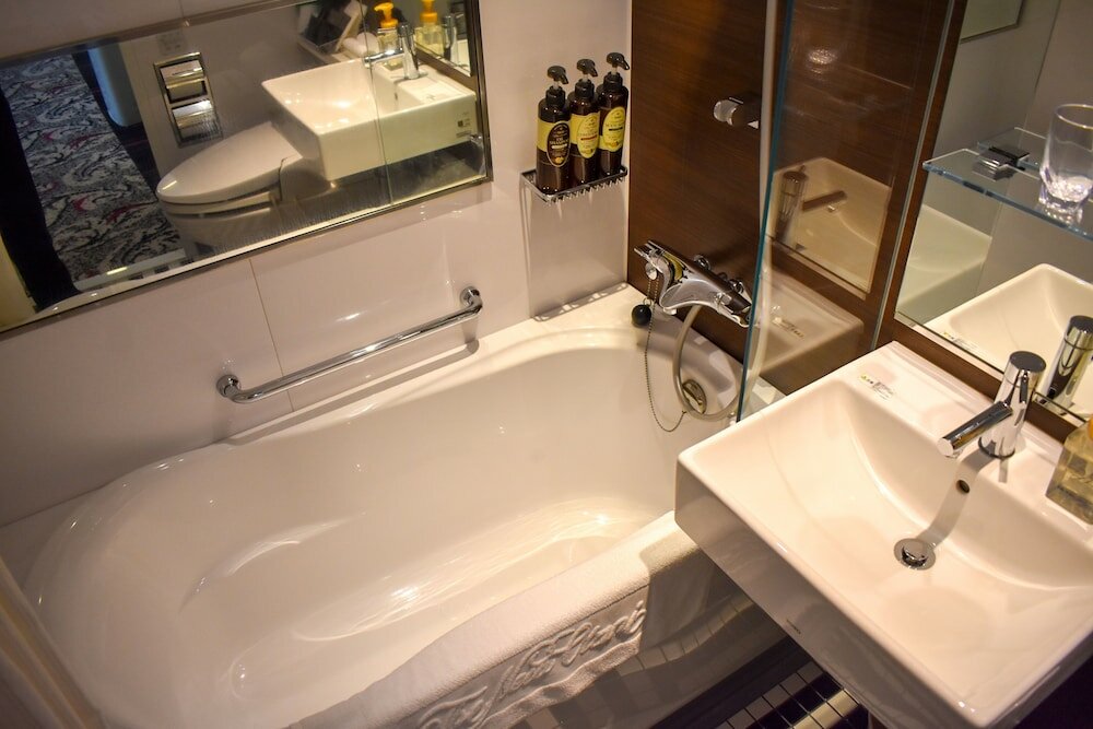 Фото New Otani Inn Tokyo