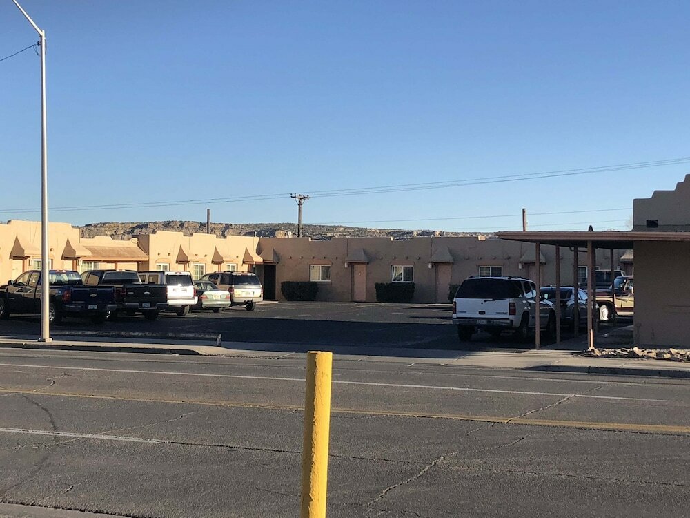 Фото Economy Inn