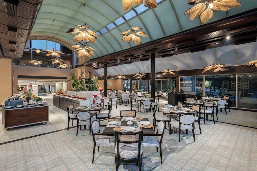 Фото Vivanta Ernakulam, Marine Drive