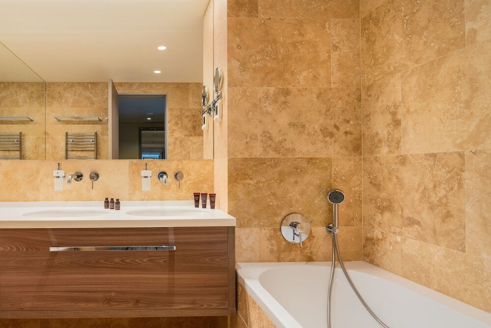 Фото Hotel Cube Prague