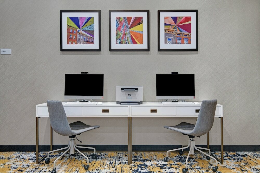 Фото TownePlace Suites by Marriott Cincinnati Downtown