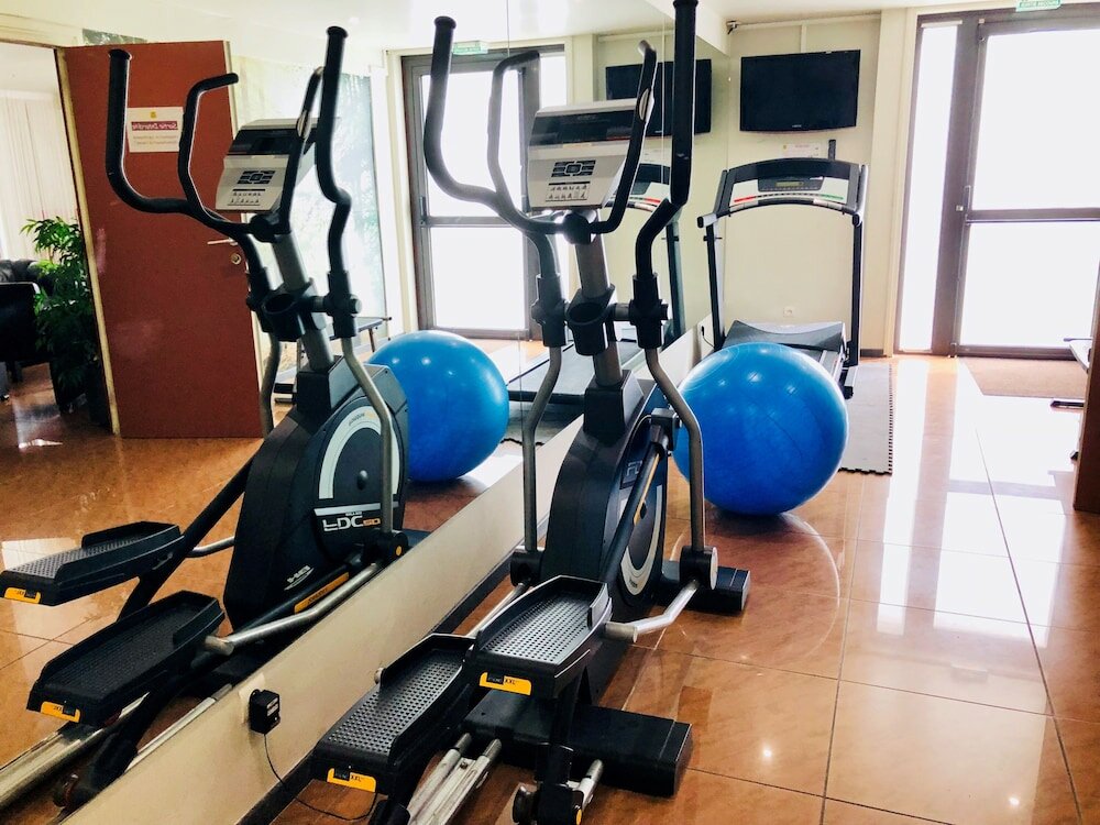 Фото Logis Hotel Restaurant des Acacias Lille Tourcoing