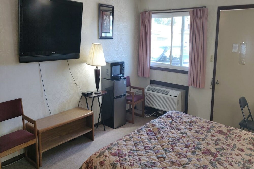 Фото Love Hotels Tomahawk by Oyo at Lake Mohawksin Wi