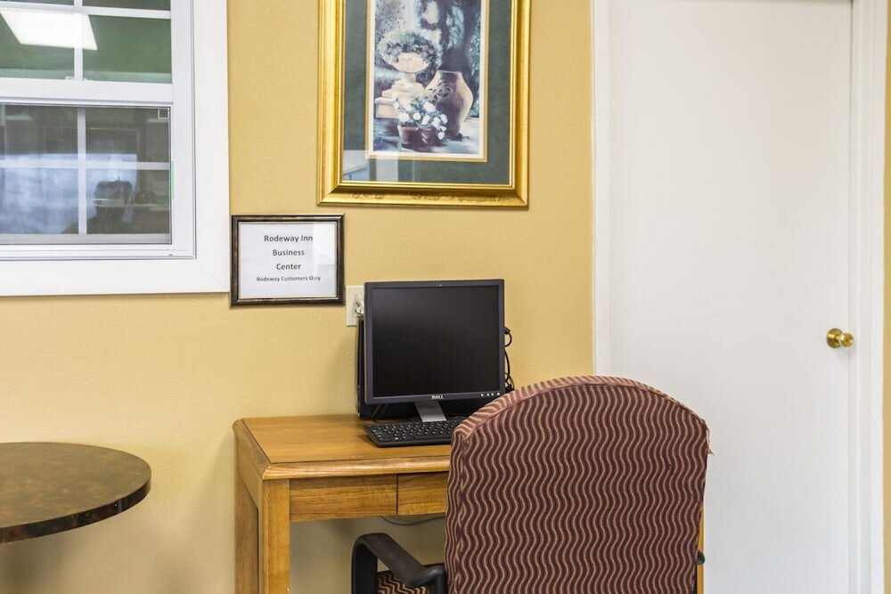 Фото Rodeway Inn