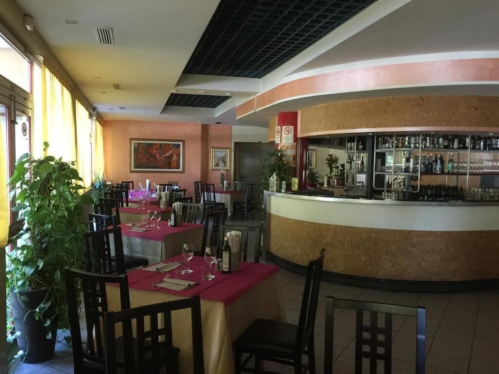 Фото Hotel Garden