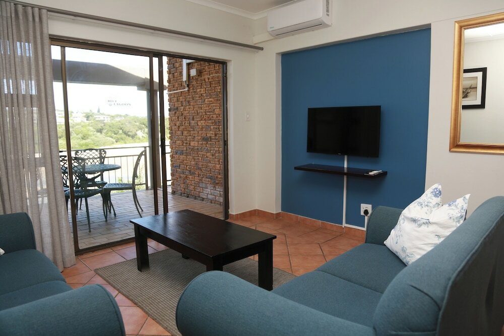 Фото Blue Lagoon Hotel and Conference Centre