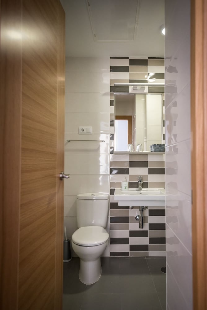 Фото Hostal Carracedo