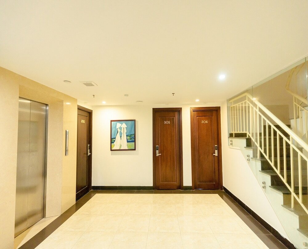 Фото Royal Charm Hotel