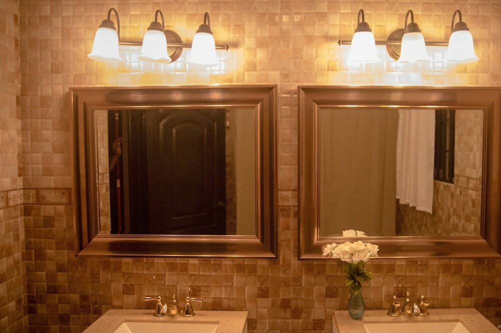 Фото Appiah's Royal Suites