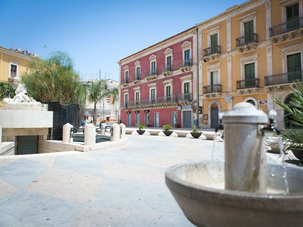 Фото Palazzo Melfi Suite - Hotel