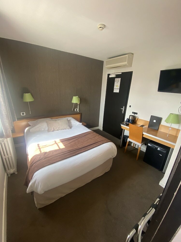 Фото Hotel Des Lices