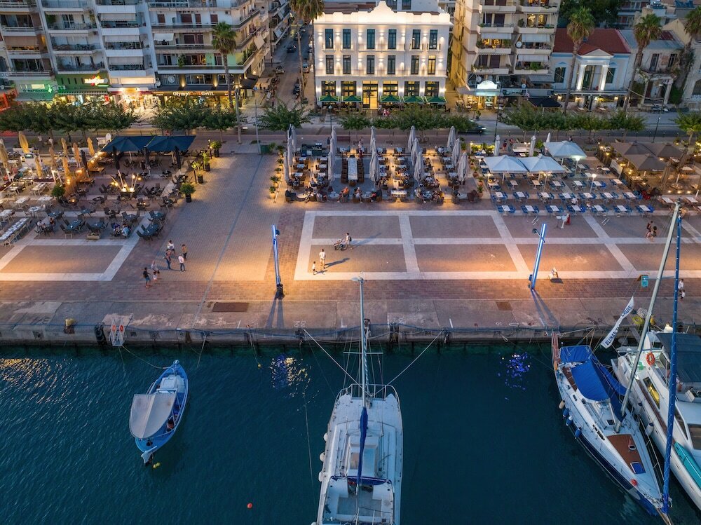 Фото Grand Hotel Kalamata