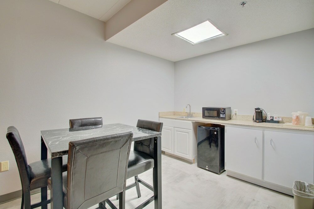 Фото Quality Inn & Suites Cvg Airport