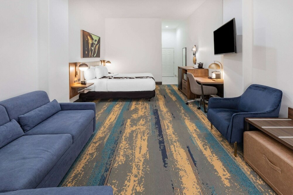 Фото La Quinta Inn & Suites by Wyndham Pharr Rgv Medical Center