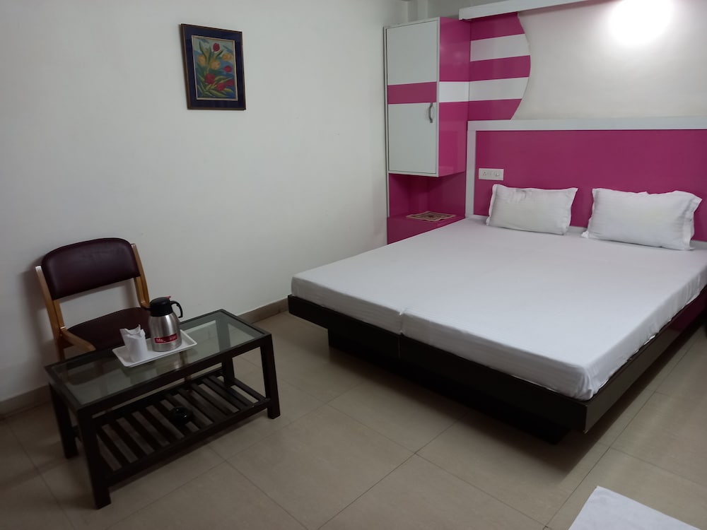 Фото Hotel Su Shree Continental