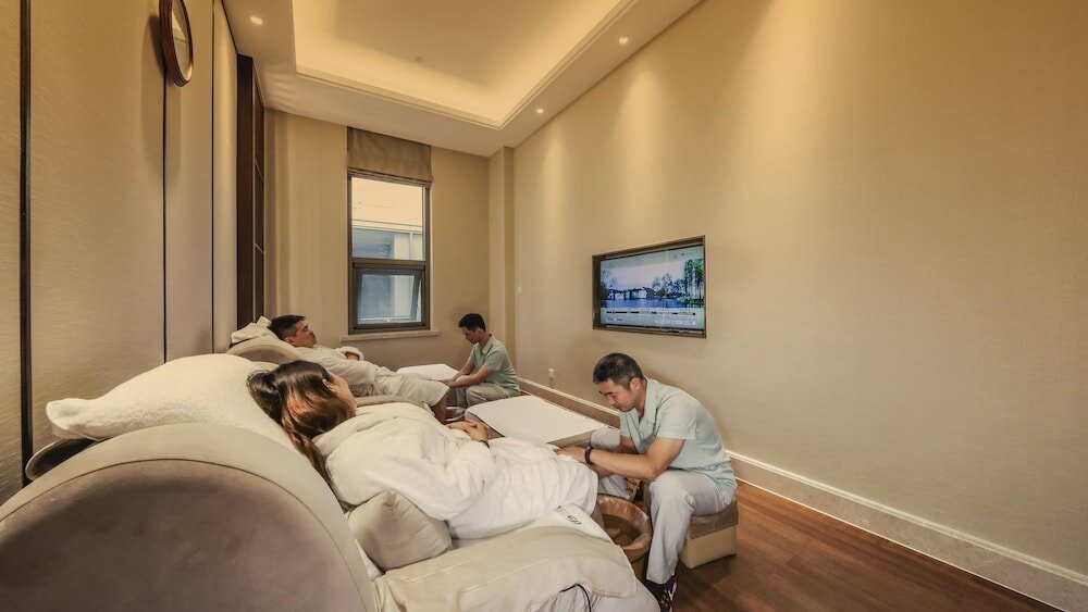 Фото West Lake State Guest House