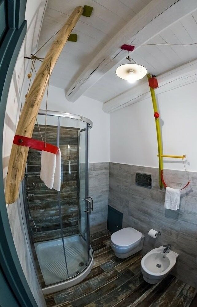 Фото La Quercia e l'Asino