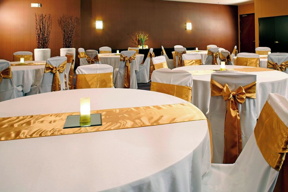 Фото Courtyard by Marriott Tampa Oldsmar