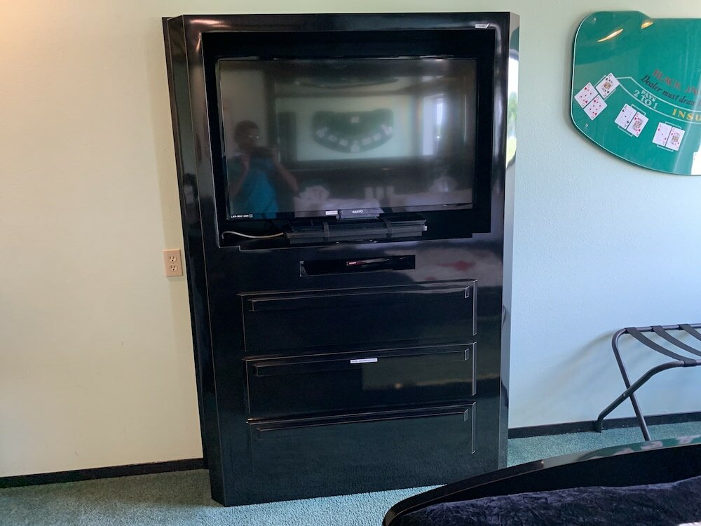 Фото Designer Inn & Suites