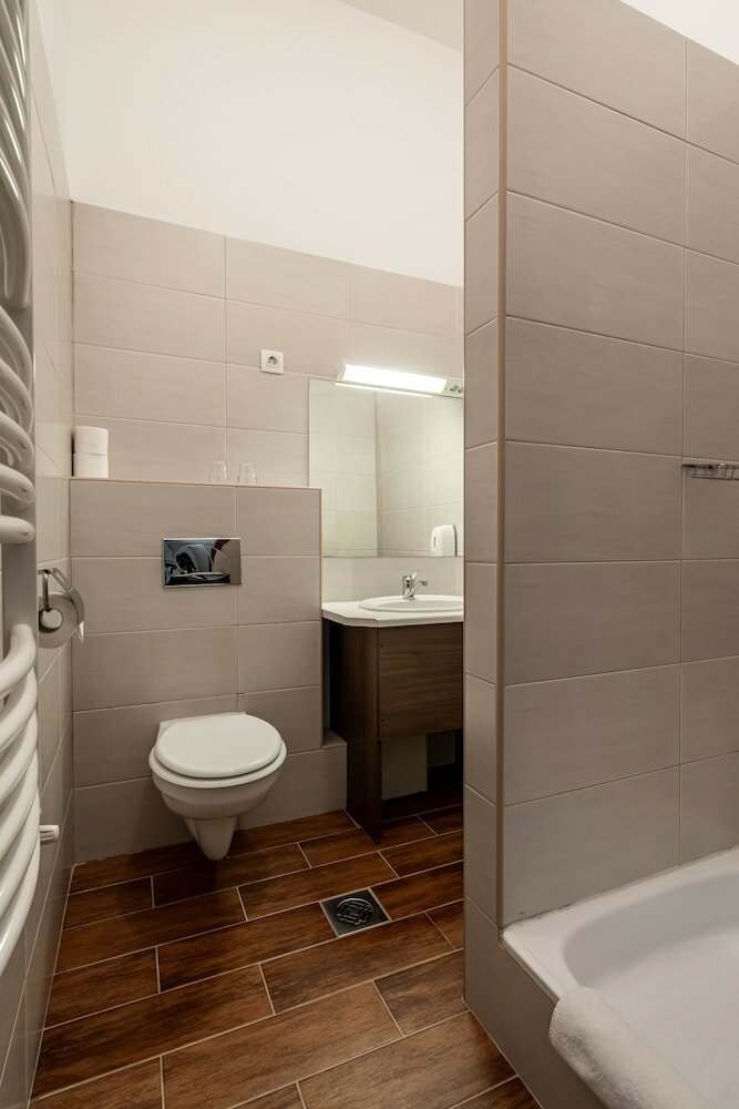 Фото Full Moon Budapest