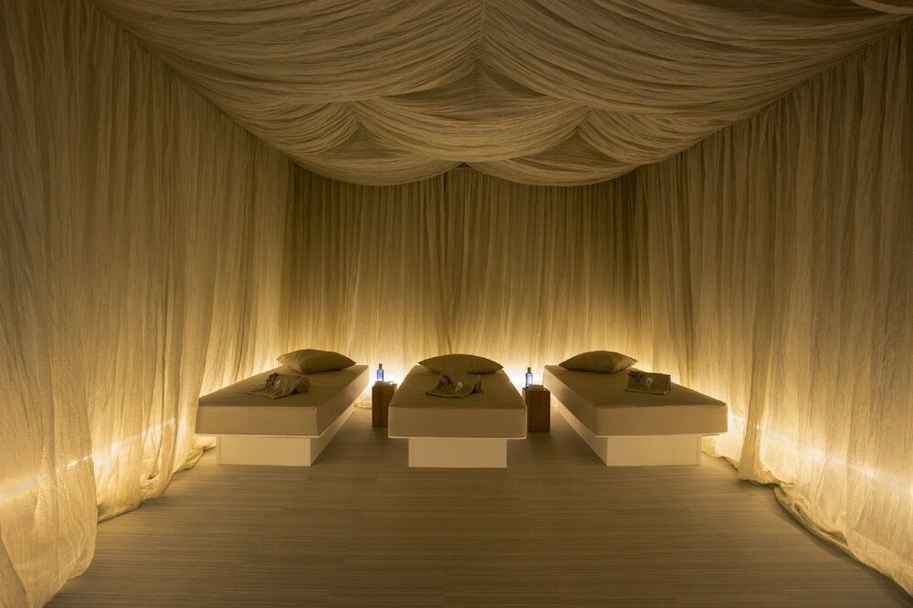 Фото Fontsanta Hotel Thermal SPA & Wellness - Adults Only