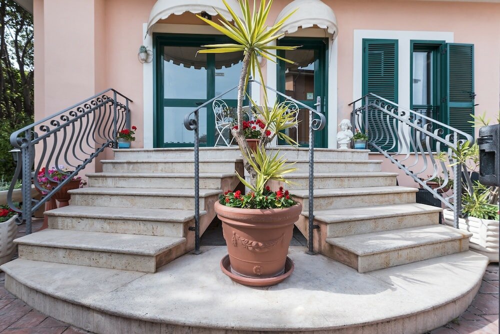 Фото Hotel La Villetta