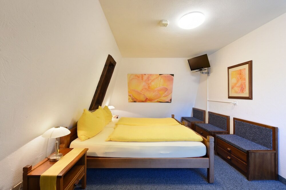 Фото Schlosshotel - Self Check-In Hotel am Schlosspark