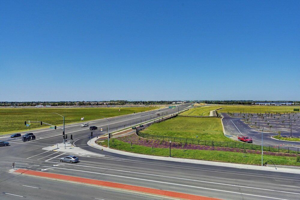 Фото TownePlace Suites by Marriott Sacramento Airport Natomas