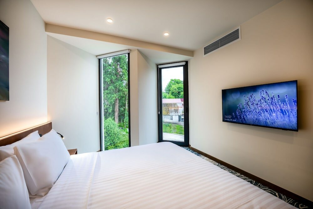 Фото Greenwood Hotel 