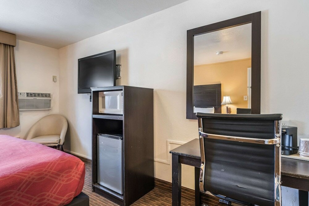 Фото Rodeway Inn Flagstaff - Downtown